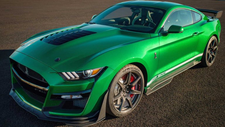 Ford Mustang Shelby GT500: primo esemplare con livrea Green Hornet