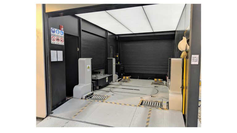 Auto elettriche, la Cina vuole il cambio ultra rapido delle batterie: foto