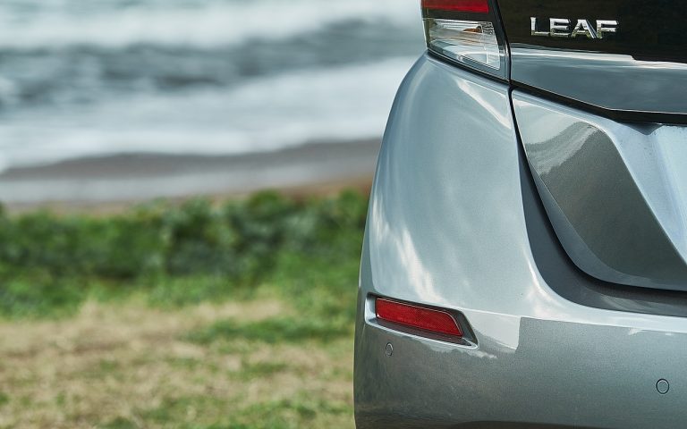 Nuova Nissan Leaf 62 kWh: immagini ufficiali