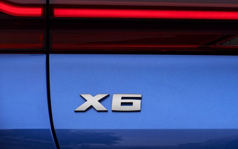 Nuova Bmw X6 2020: le immagini