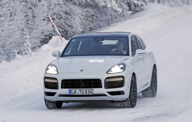 Porsche Cayenne Coupé GT: le foto spia