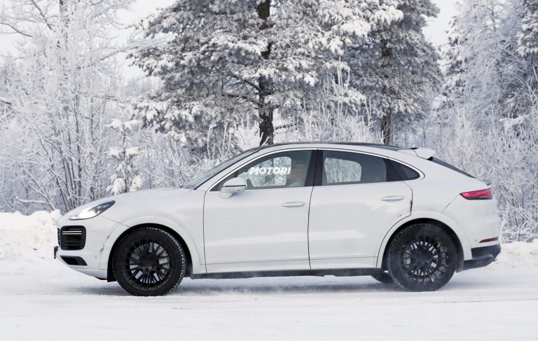 Porsche Cayenne Coupé GT: le foto spia