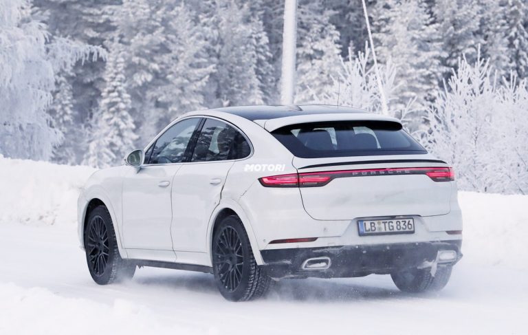 Porsche Cayenne Coupé GT: le foto spia