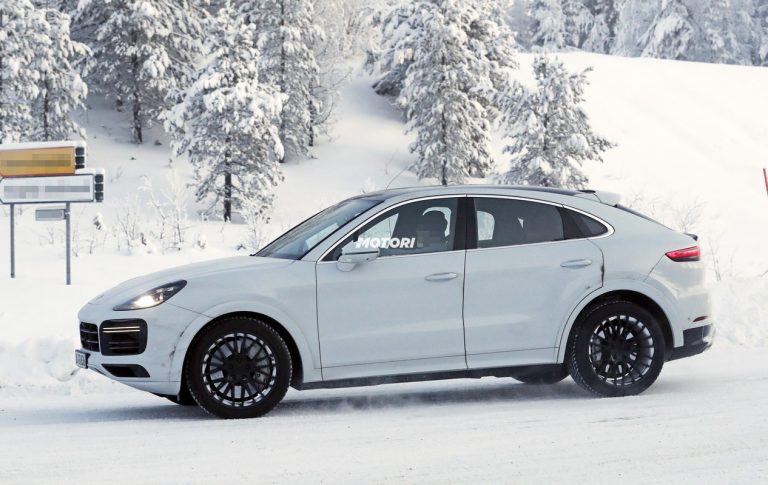 Porsche Cayenne Coupé GT: le foto spia