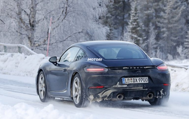 Porsche 718 Cayman GTS 4.0: le foto spia