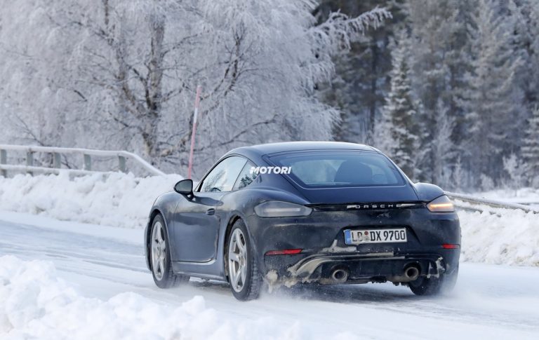 Porsche 718 Cayman GTS 4.0: le foto spia