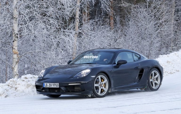 Porsche 718 Cayman GTS 4.0: le foto spia
