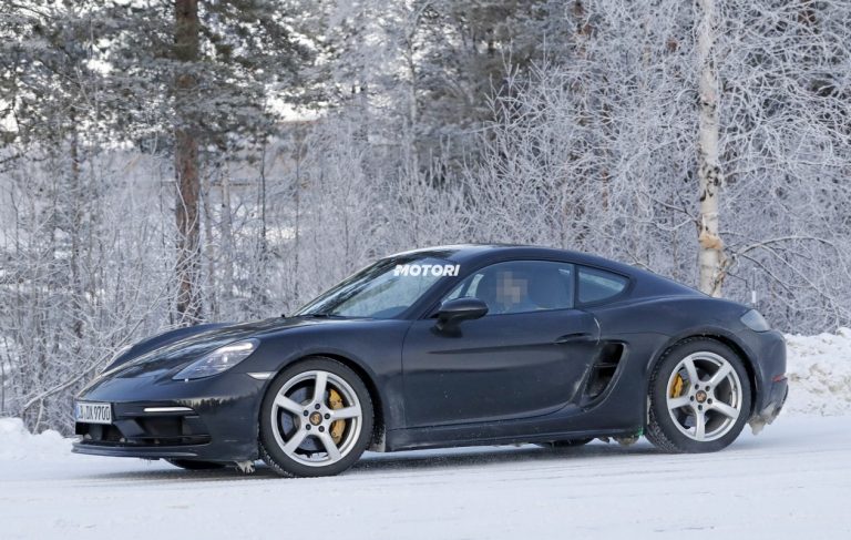 Porsche 718 Cayman GTS 4.0: le foto spia