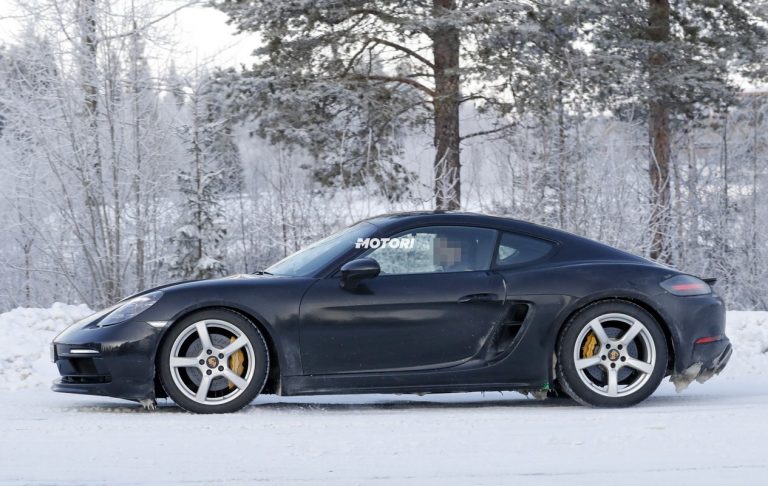 Porsche 718 Cayman GTS 4.0: le foto spia