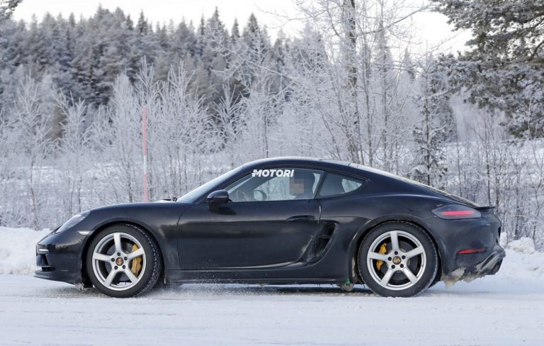 Porsche 718 Cayman GTS 4.0: le foto spia