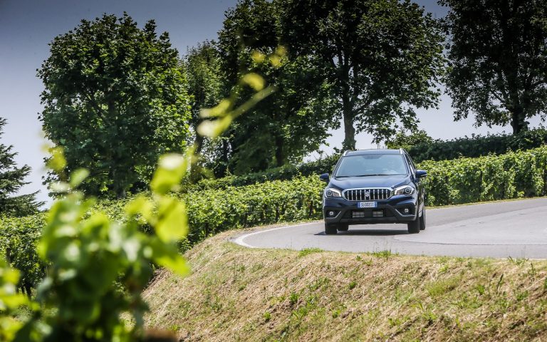 Suzuki S-Cross Hybrid: foto ufficiali