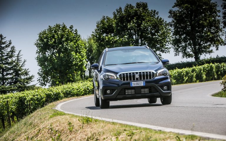 Suzuki S-Cross Hybrid: foto ufficiali