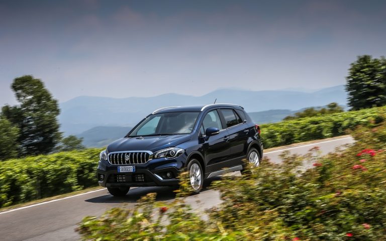 Suzuki S-Cross Hybrid: foto ufficiali