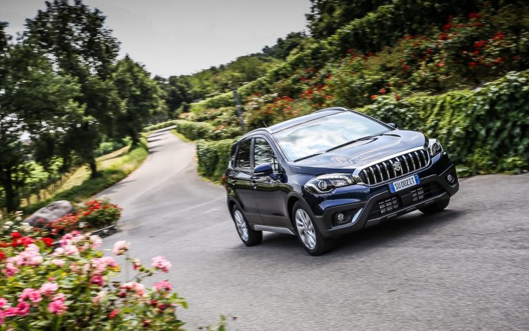 Suzuki S-Cross Hybrid: foto ufficiali