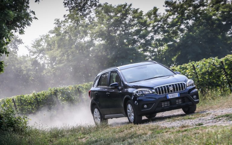 Suzuki S-Cross Hybrid: foto ufficiali