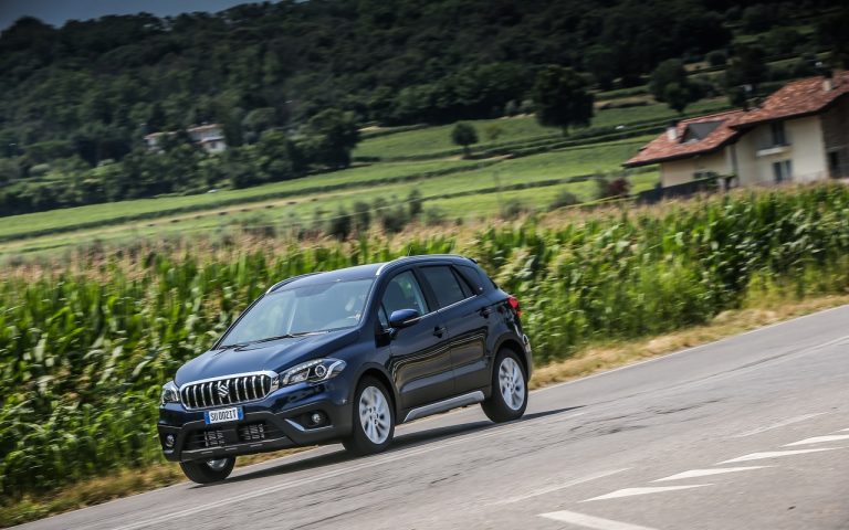 Suzuki S-Cross Hybrid: foto ufficiali