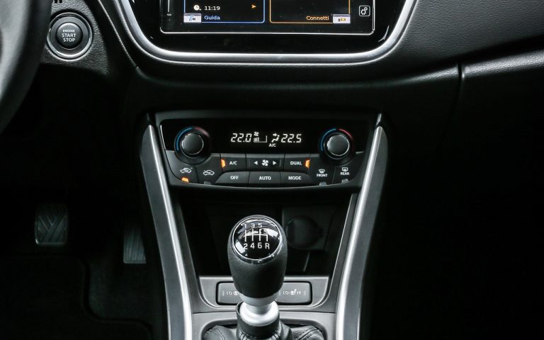 Suzuki S-Cross Hybrid: foto ufficiali