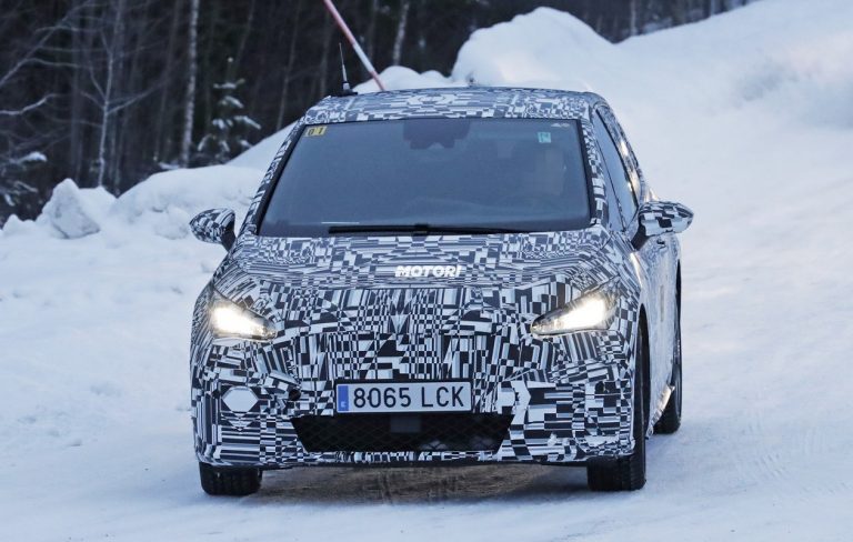 Seat El Born: le foto spia