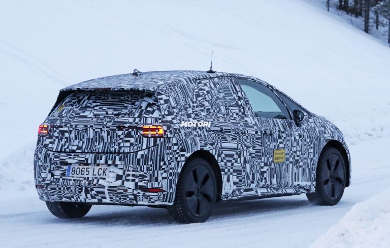 Seat El Born: le foto spia