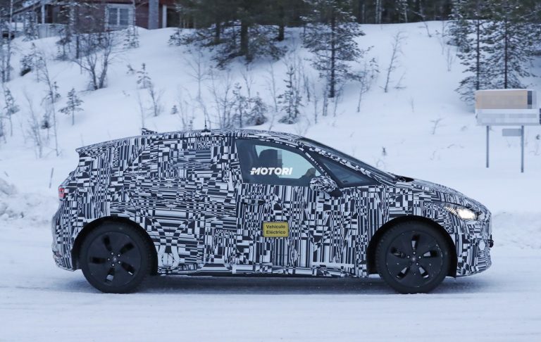 Seat El Born: le foto spia