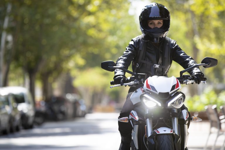 La nuova Triumph Street Triple S MY2020
