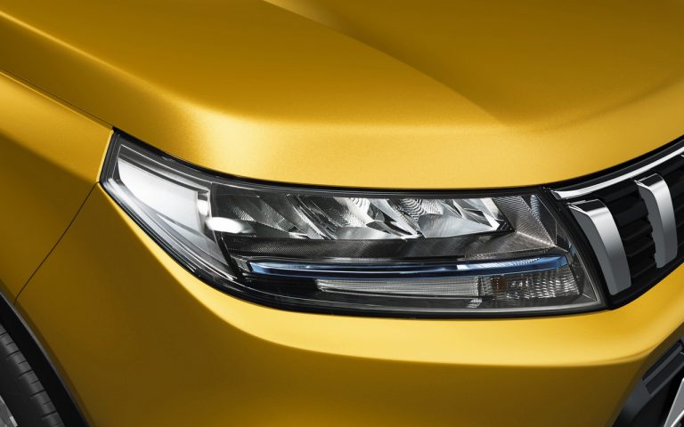 Suzuki Vitara Hybrid 2020: immagini ufficiali