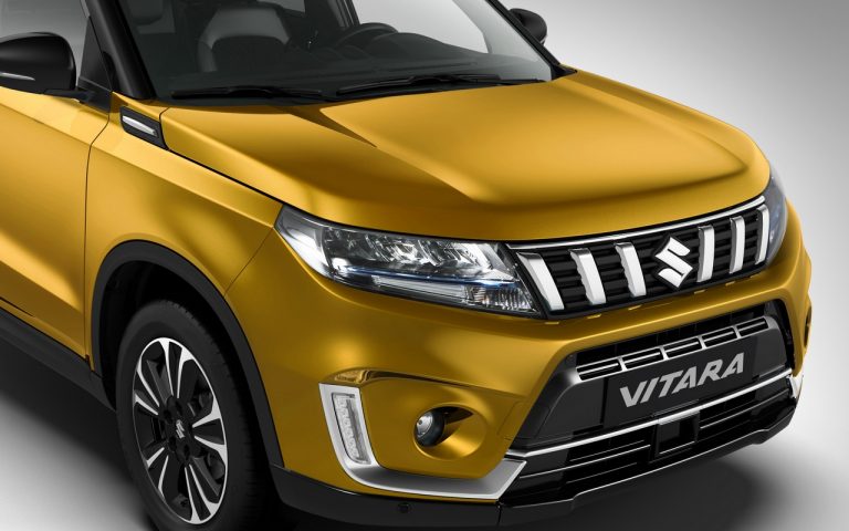 Suzuki Vitara Hybrid 2020: immagini ufficiali
