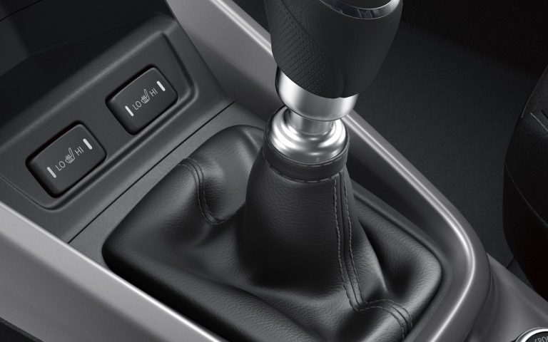 Suzuki Vitara Hybrid 2020: immagini ufficiali