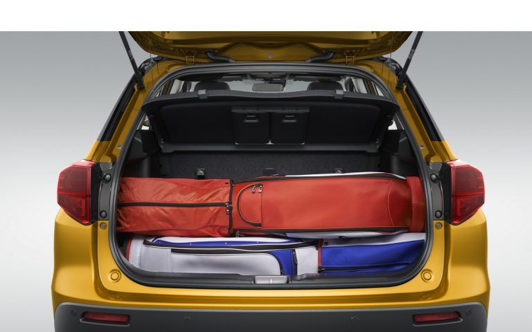 Suzuki Vitara Hybrid 2020: immagini ufficiali