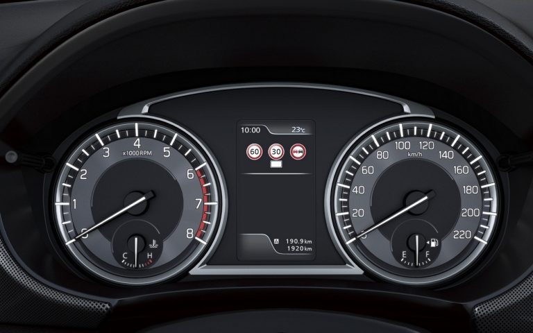 Suzuki Vitara Hybrid: foto ufficiali