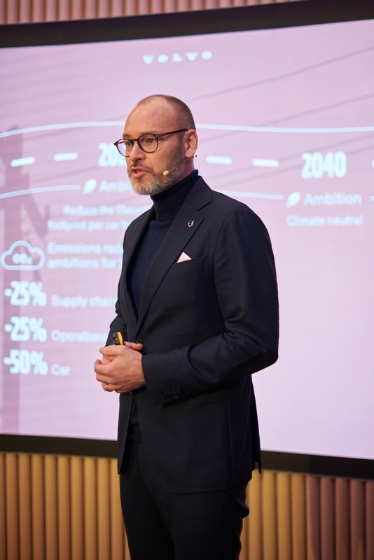 Volvo XC40 Recharge: la presentazione a Milano