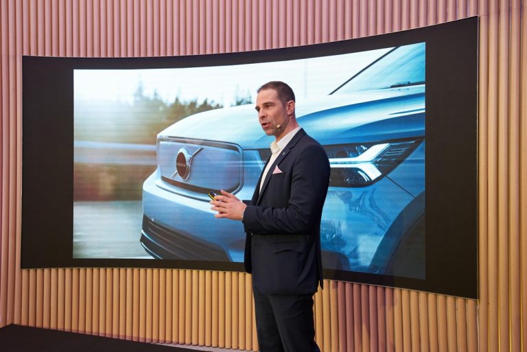 Volvo XC40 Recharge: la presentazione a Milano