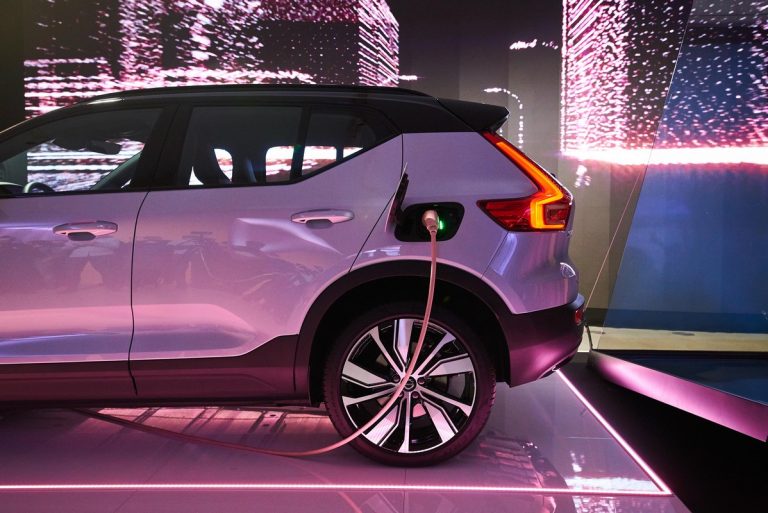 Volvo XC40 Recharge: la presentazione a Milano