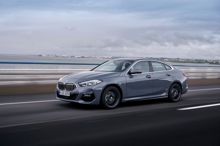 Bmw 220d M Sport e Bmw M235i xDrive 2020: immagini ufficiali