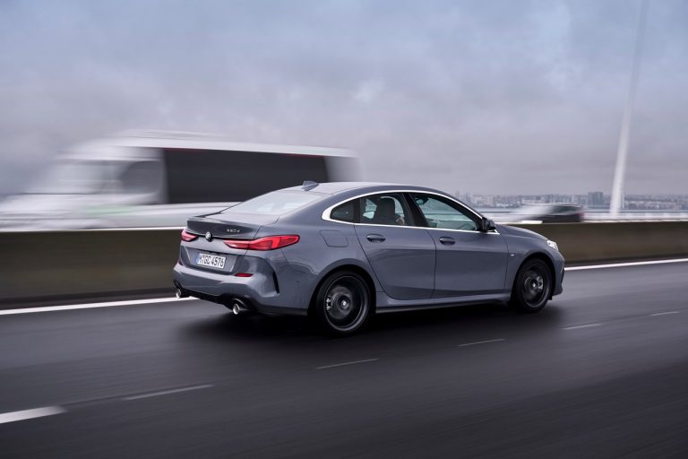 Bmw 220d M Sport e Bmw M235i xDrive 2020: immagini ufficiali