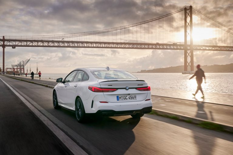 Bmw 220d M Sport e Bmw M235i xDrive 2020: immagini ufficiali