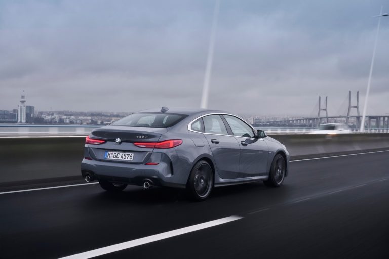 Bmw 220d M Sport e Bmw M235i xDrive 2020: immagini ufficiali