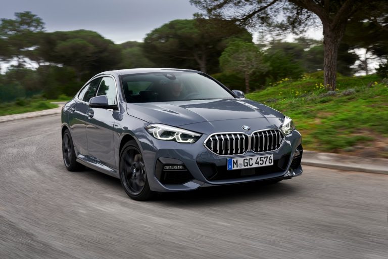 Bmw 220d M Sport e Bmw M235i xDrive 2020: immagini ufficiali