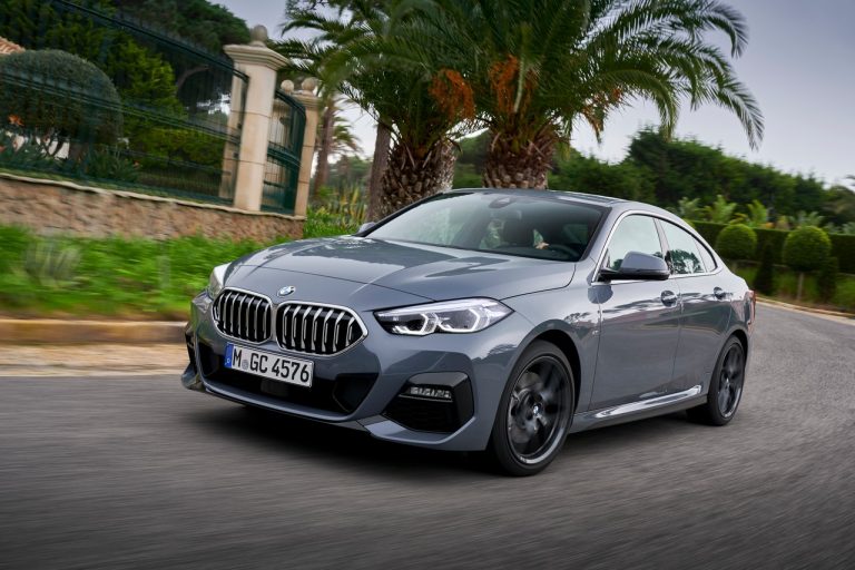 Bmw 220d M Sport e Bmw M235i xDrive 2020: immagini ufficiali