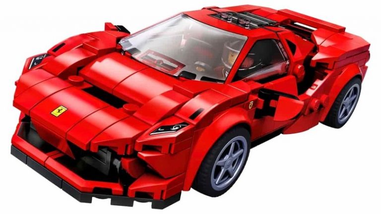 Ferrari F8 Tributo by Lego: immagini ufficiali