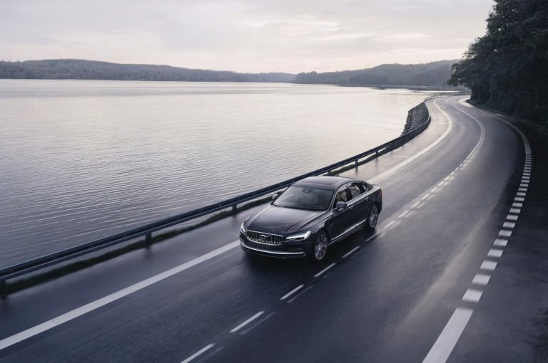 Volvo S90 e Volvo V90 restyling 2020: immagini ufficiali