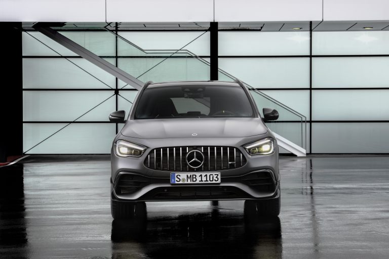Mercedes-AMG GLA 45 4MATIC+ 2020: immagini ufficiali