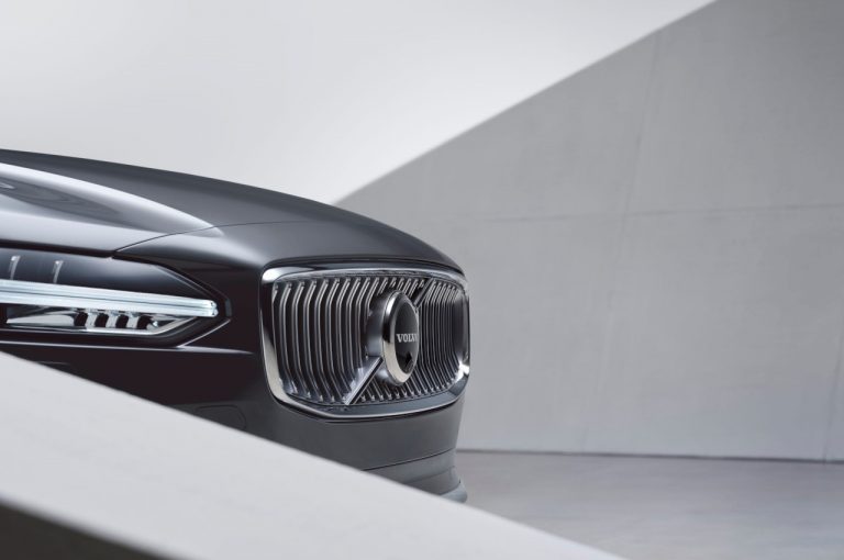 Volvo S90 e Volvo V90 restyling 2020: immagini ufficiali
