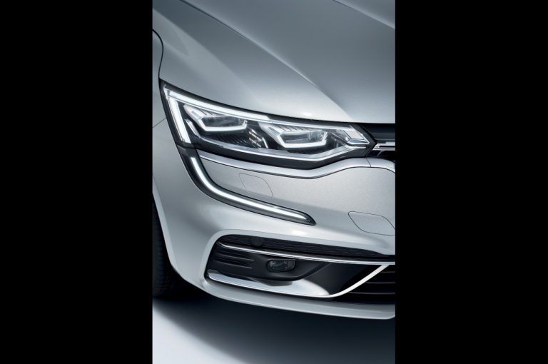 Renault Talisman 2020: immagini ufficiali