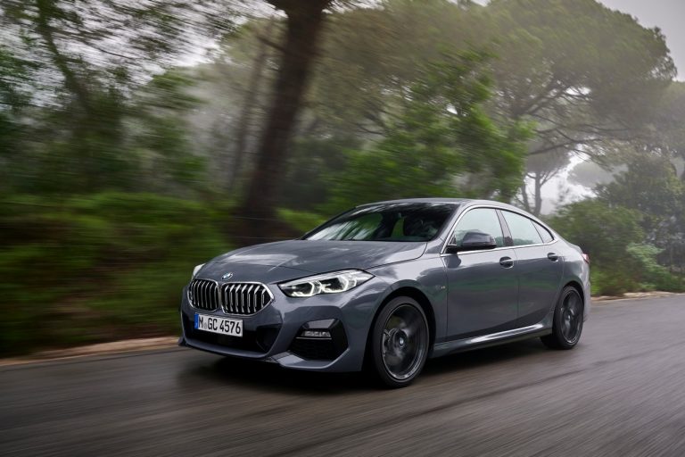 Bmw 220d M Sport e Bmw M235i xDrive 2020: immagini ufficiali