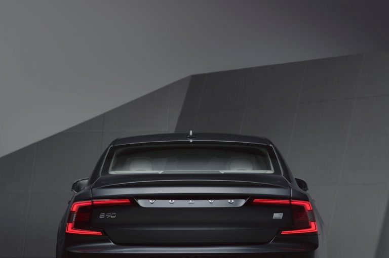 Volvo S90 e Volvo V90 restyling 2020: immagini ufficiali