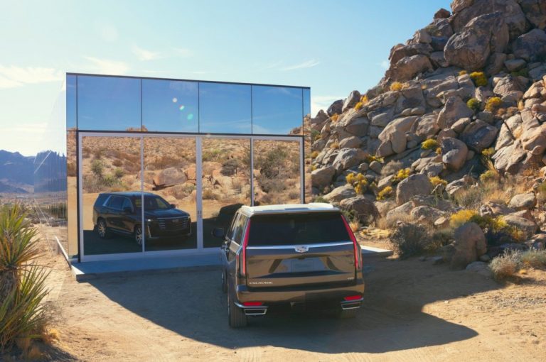 Cadillac Escalade 2020: immagini ufficiali