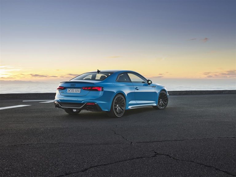 Audi RS 5 Coupé e Audi RS 5 Sportback: nuove immagini ufficiali