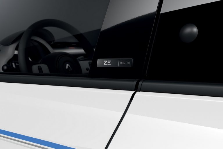 Renault Twingo ZE: immagini ufficiali