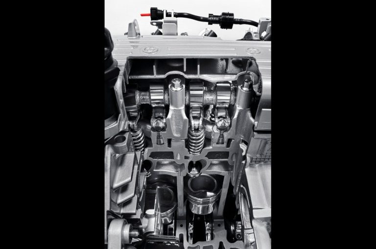 Motore 1.0 3 cilindri FireFly Mild Hybrid per Fiat 500 Hybrid e Panda Hybrid: immagini ufficiali